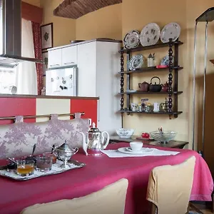 La Torretta Di Via Tassis Bed & Breakfast